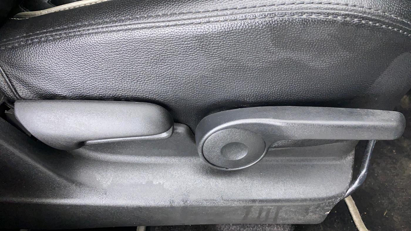 2018 Maruti Vitara Brezza ZDI + AMT, Diesel, Automatic, 58,154 km, Driver Side Adjustment Panel