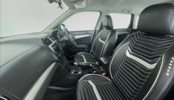 2018 Maruti Vitara Brezza ZDI + AMT, Diesel, Automatic, 58,154 km, Right Side Front Door Cabin