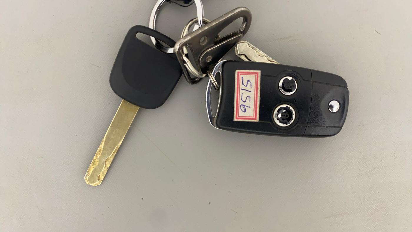2013 Honda CRV 2.4 AWD AT, Petrol, Automatic, 87,946 km, Key Close Up