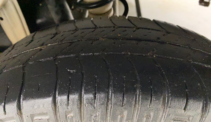 2017 Maruti Alto 800 LXI, Petrol, Manual, 26,945 km, Left Rear Tyre Tread