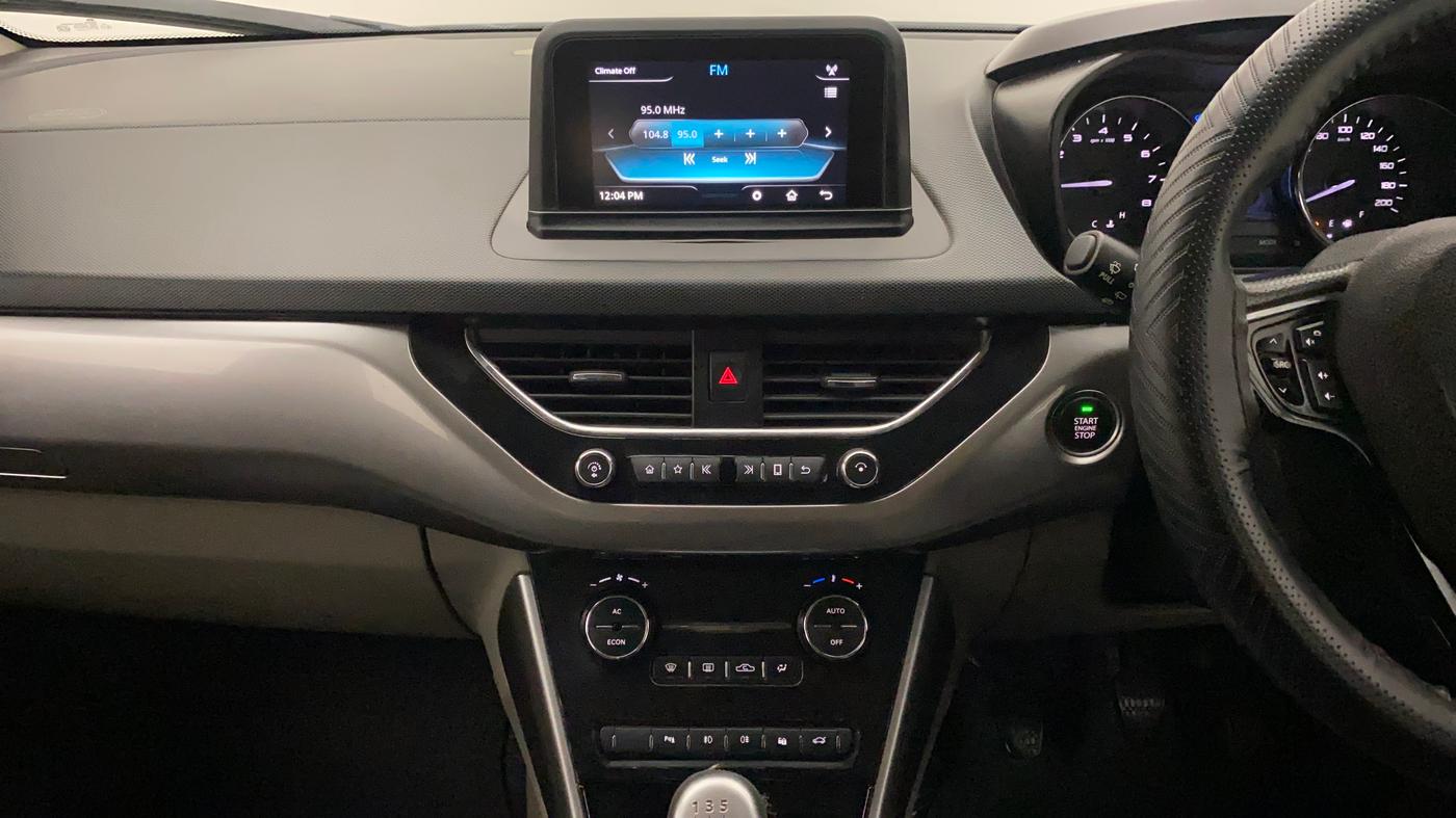 2018 Tata NEXON XZ PLUS DIESEL, Diesel, Manual, 70,896 km, Air Conditioner