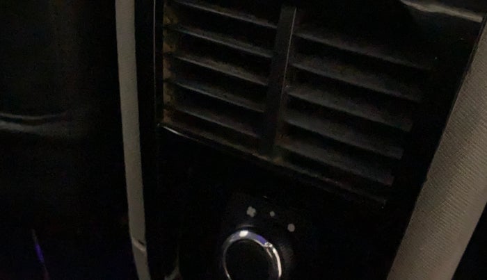 2018 Tata NEXON XZ PLUS DIESEL, Diesel, Manual, 70,896 km, AC Unit - Rear vent has minor damage