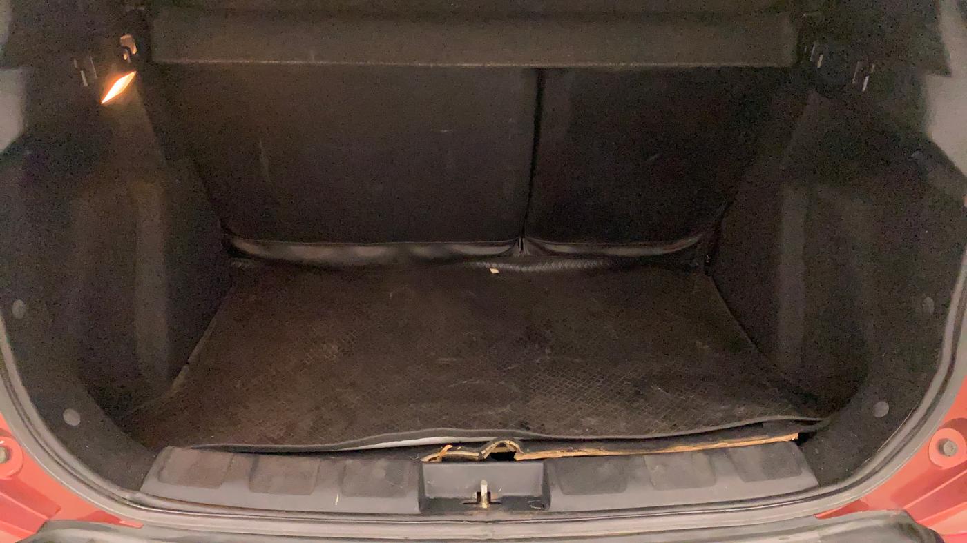 2018 Tata NEXON XZ PLUS DIESEL, Diesel, Manual, 70,896 km, Boot Inside