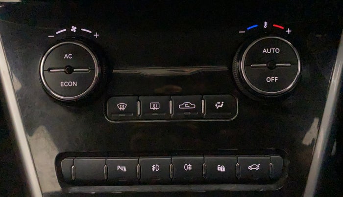 2018 Tata NEXON XZ PLUS DIESEL, Diesel, Manual, 70,896 km, Automatic Climate Control