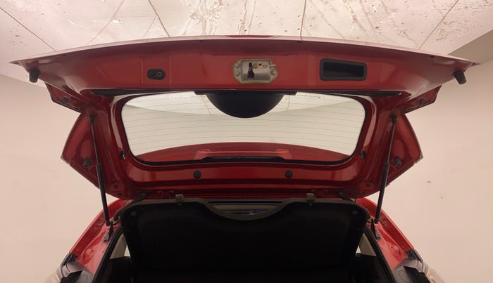 2018 Tata NEXON XZ PLUS DIESEL, Diesel, Manual, 70,896 km, Boot Door Open