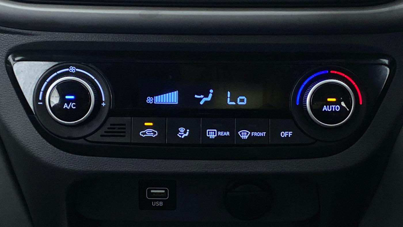 2020 Hyundai GRAND I10 NIOS SPORTZ PETROL, Petrol, Manual, 15,766 km, Automatic Climate Control