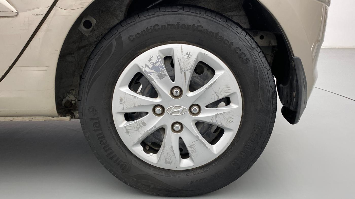 2012 Hyundai i10 SPORTZ 1.2 AT, Petrol, Automatic, 76,041 km, Left Rear Wheel