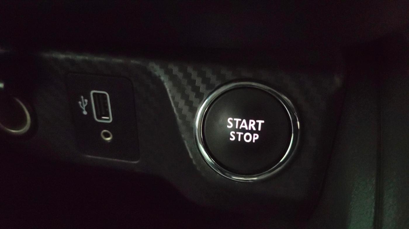 2021 Nissan Kicks XV PREMIUM TURBO 1.3 CVT, Petrol, Automatic, 39,541 km, Keyless Start/ Stop Button