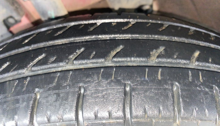 2018 Renault Kwid RXT 0.8, Petrol, Manual, 39,266 km, Left Front Tyre Tread