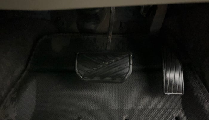 2014 Maruti Celerio VXI AMT, Petrol, Automatic, 1,08,527 km, Pedals