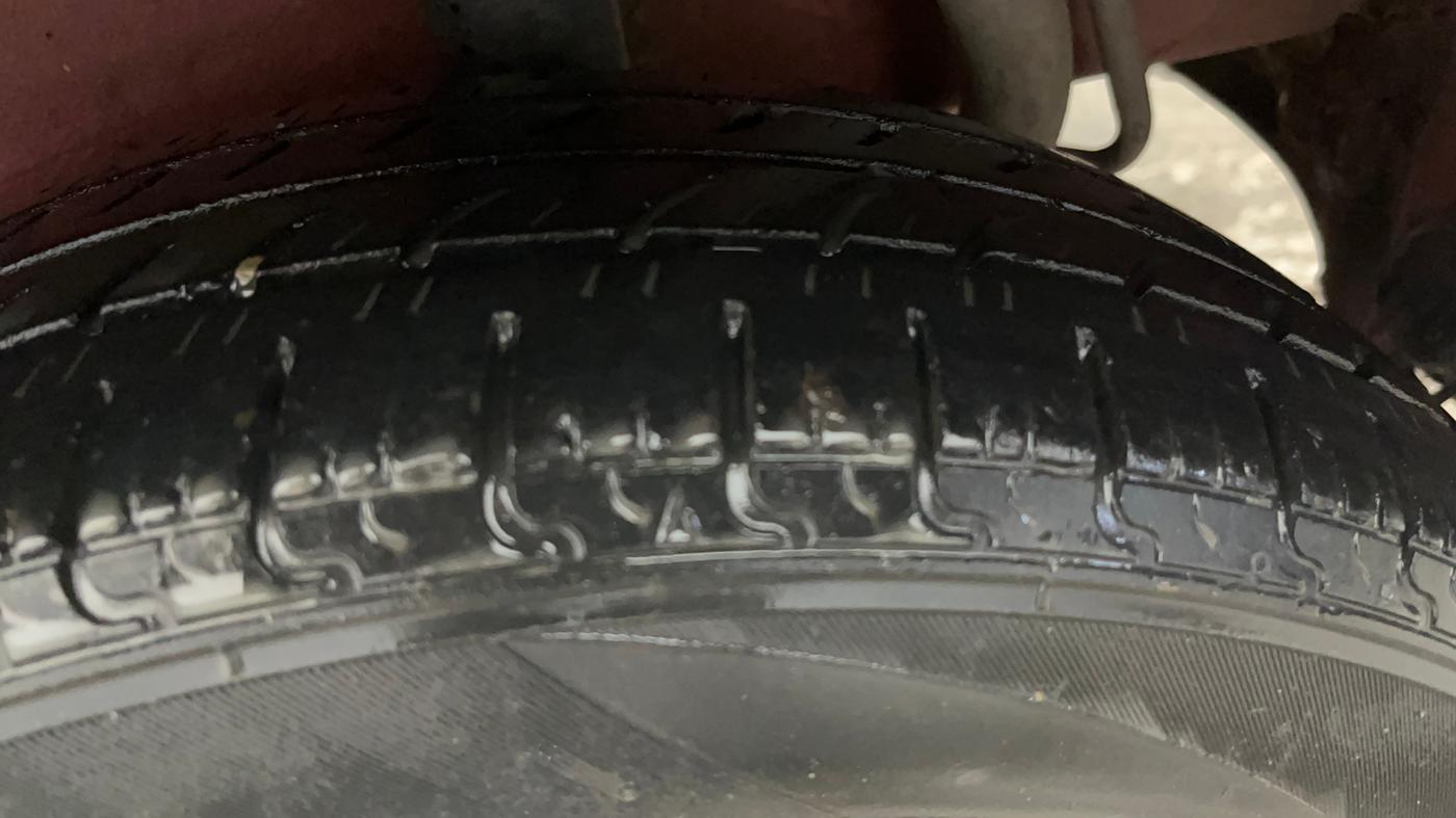 2014 Maruti Celerio VXI AMT, Petrol, Automatic, 1,08,527 km, Left Rear Tyre Tread