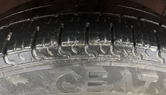 2014 Maruti Celerio VXI AMT, Petrol, Automatic, 1,08,527 km, Right Front Tyre Tread