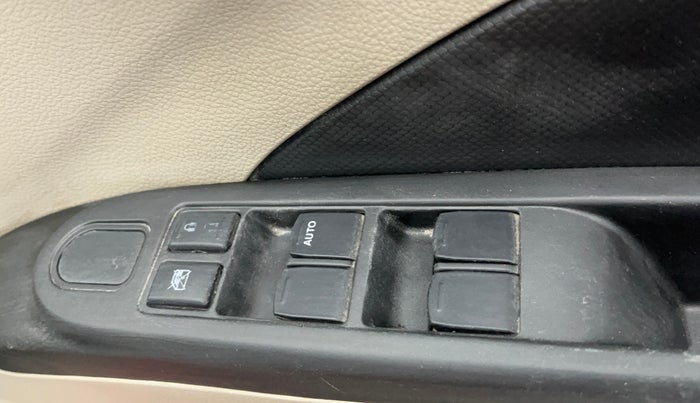 2014 Maruti Celerio VXI AMT, Petrol, Automatic, 1,08,527 km, Driver Side Door Panels Control