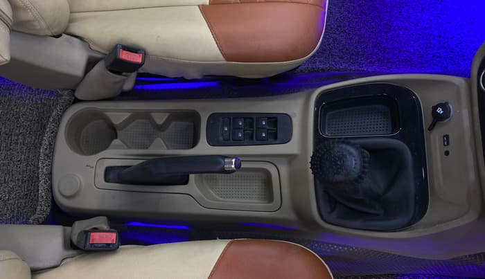 2024 Mahindra BOLERO NEO N10 R, Diesel, Manual, 1,14,215 km, Gear Lever