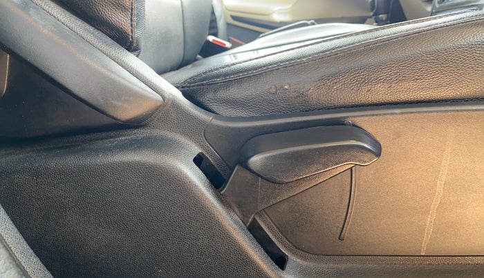 2021 Ford Ecosport TREND 1.5L DIESEL, Diesel, Manual, 64,218 km, Driver Side Adjustment Panel