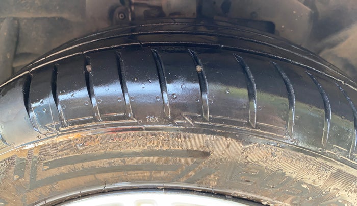 2021 Ford Ecosport TREND 1.5L DIESEL, Diesel, Manual, 64,218 km, Right Front Tyre Tread