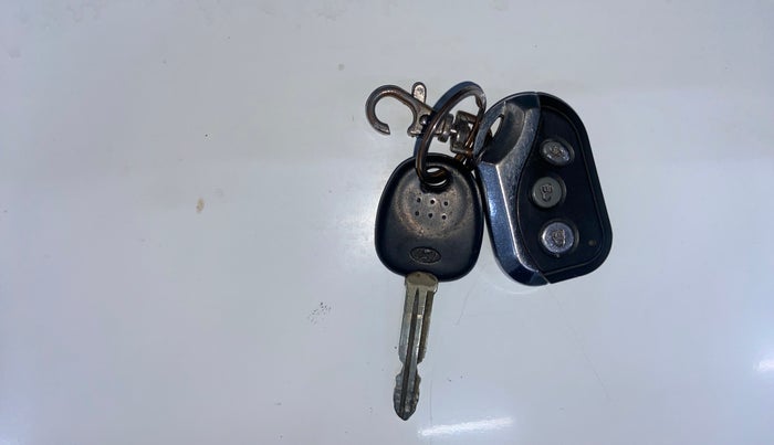 2012 Hyundai i10 MAGNA 1.2, Petrol, Manual, 70,879 km, Key Close Up