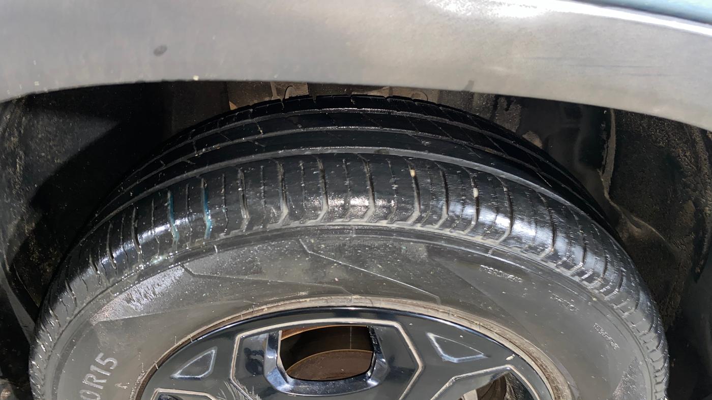 2021 Tata PUNCH ACCOMPLISHED MT, Petrol, Manual, 23,047 km, Right Front Tyre Tread