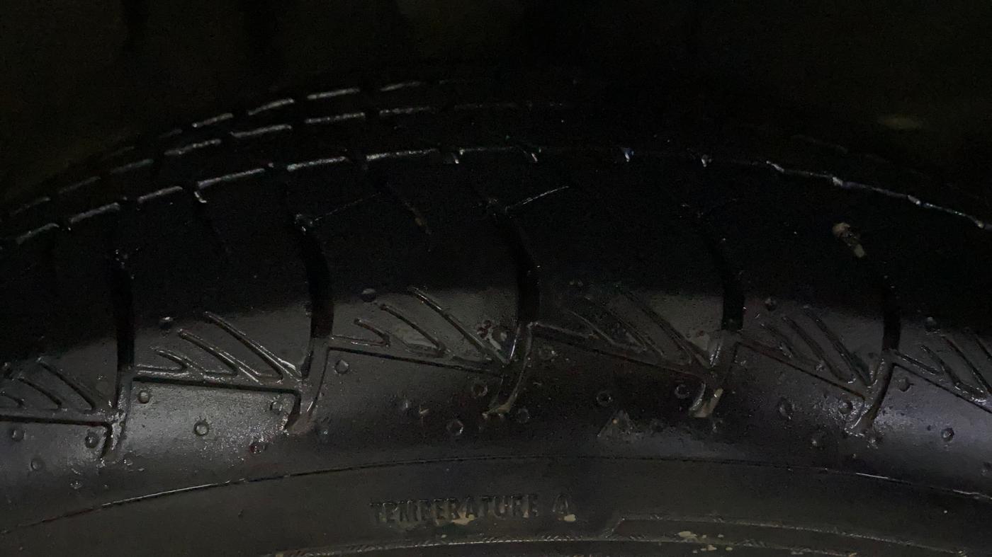 2021 MG HECTOR SHARP 1.5 PETROL CVT, Petrol, Automatic, 61,025 km, Right Front Tyre Tread
