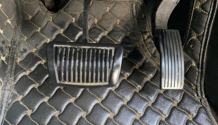 2019 Hyundai VENUE SX PLUS 1.0 TURBO DCT DUAL TONE, Petrol, Automatic, 29,566 km, Pedals