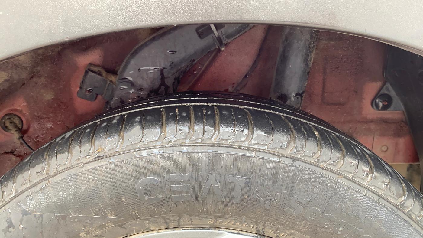 2019 Hyundai VENUE SX PLUS 1.0 TURBO DCT DUAL TONE, Petrol, Automatic, 29,601 km, Left Rear Tyre Tread