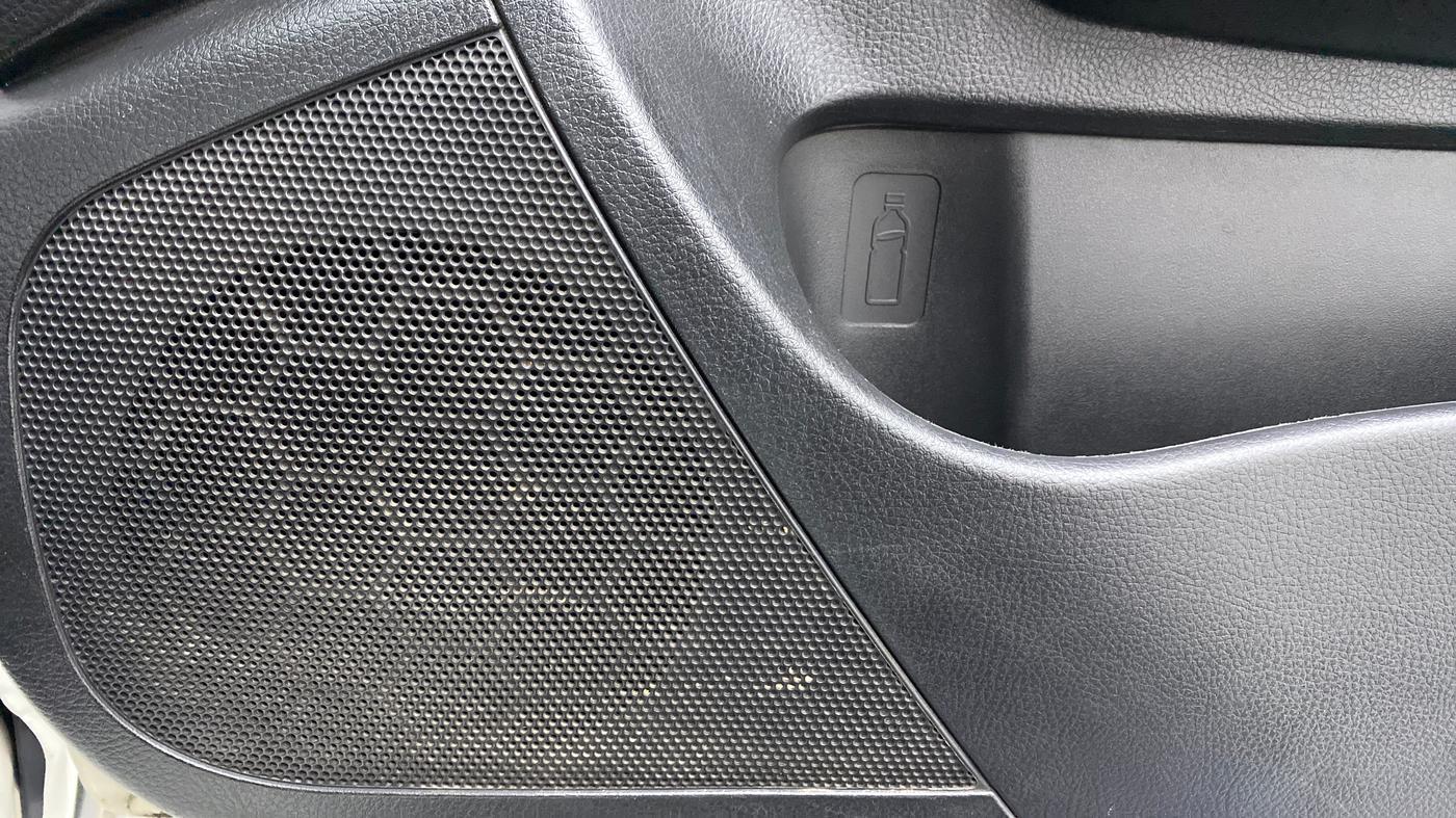 2017 Maruti Swift VXI D, Petrol, Manual, 55,354 km, Speaker