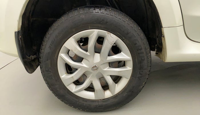 2015 Nissan Terrano XL (P), Petrol, Manual, 82,883 km, Right Rear Wheel