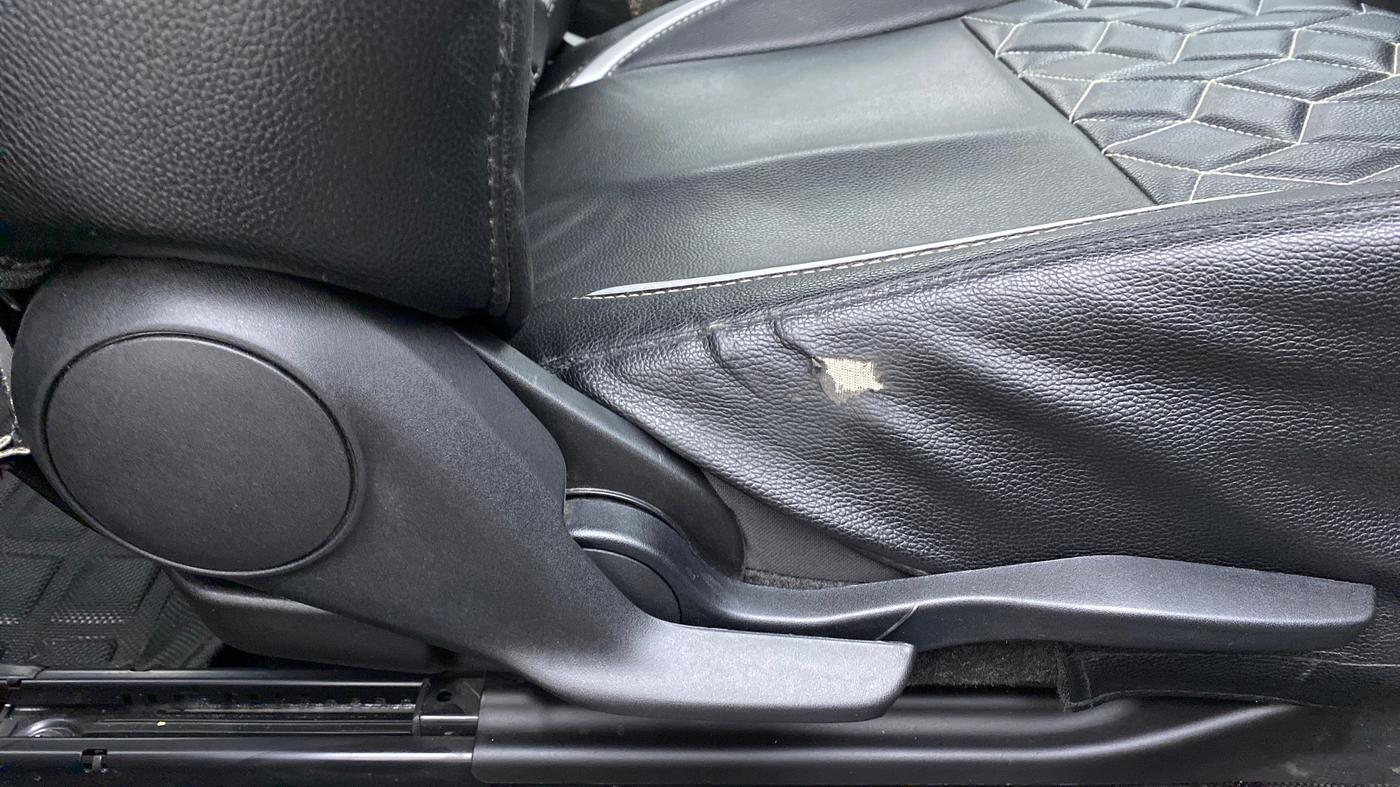 2021 Maruti Baleno ZETA PETROL 1.2, Petrol, Manual, 18,321 km, Driver Side Adjustment Panel