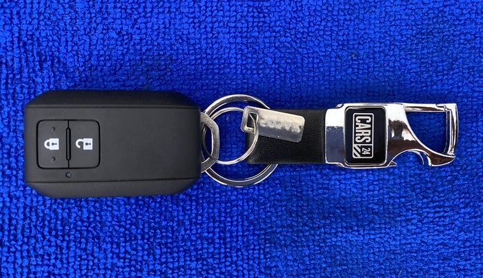 2021 Maruti Baleno ZETA PETROL 1.2, Petrol, Manual, 18,321 km, Key Close Up