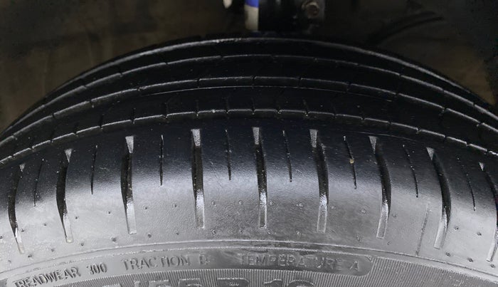 2021 Maruti Baleno ZETA PETROL 1.2, Petrol, Manual, 18,321 km, Right Front Tyre Tread