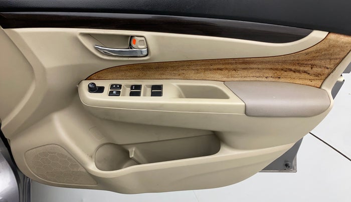 2016 Maruti Ciaz VDI+ SHVS, Diesel, Manual, 78,672 km, Driver Side Door Panels Control