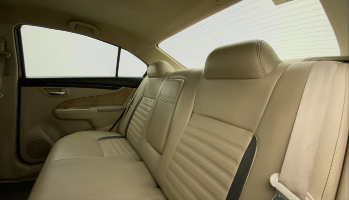 2016 Maruti Ciaz VDI+ SHVS, Diesel, Manual, 78,672 km, Right Side Rear Door Cabin