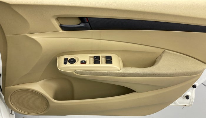 2010 Honda City 1.5L I-VTEC S MT, Petrol, Manual, 71,467 km, Driver Side Door Panels Control