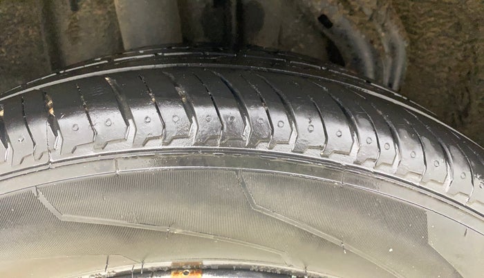 2021 Nissan MAGNITE XE, Petrol, Manual, 11,437 km, Right Rear Tyre Tread