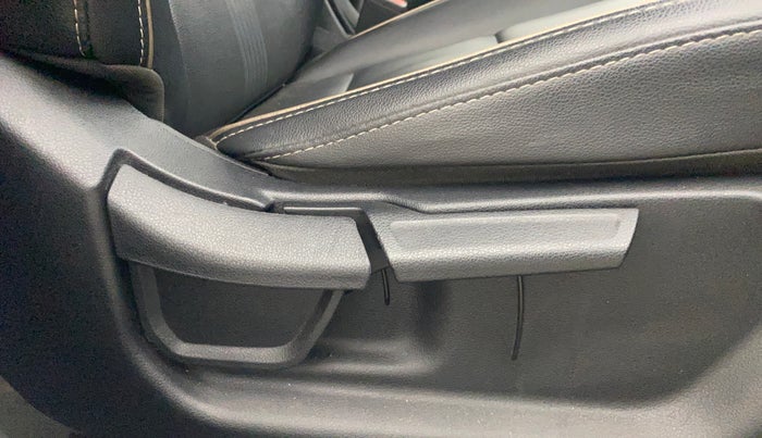 2021 Hyundai NEW I20 ASTA (O) 1.0 TURBO GDI DCT, Petrol, Automatic, 52,495 km, Driver Side Adjustment Panel