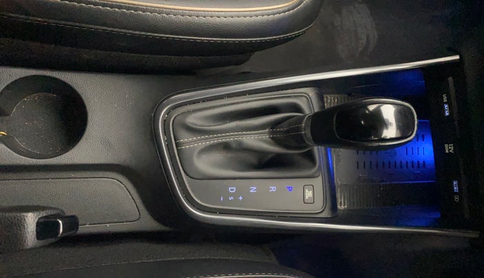 2021 Hyundai NEW I20 ASTA (O) 1.0 TURBO GDI DCT, Petrol, Automatic, 52,495 km, Gear Lever