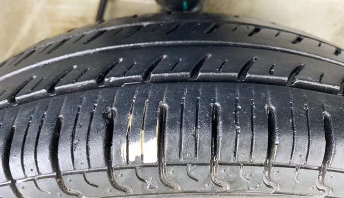2017 Maruti Alto 800 LXI, Petrol, Manual, 10,323 km, Right Front Tyre Tread