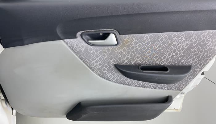 2017 Maruti Alto 800 LXI, Petrol, Manual, 10,323 km, Driver Side Door Panels Control