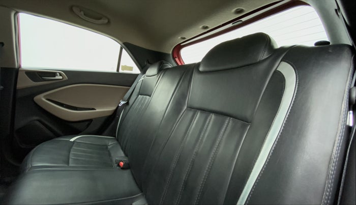 2015 Hyundai Elite i20 SPORTZ (O) 1.2, Petrol, Manual, 68,132 km, Right Side Rear Door Cabin