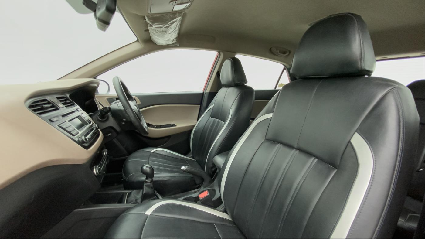2015 Hyundai Elite i20 SPORTZ (O) 1.2, Petrol, Manual, 68,132 km, Right Side Front Door Cabin