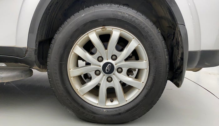 2016 Mahindra XUV500 W10 AT FWD, Diesel, Automatic, 94,738 km, Left Rear Wheel