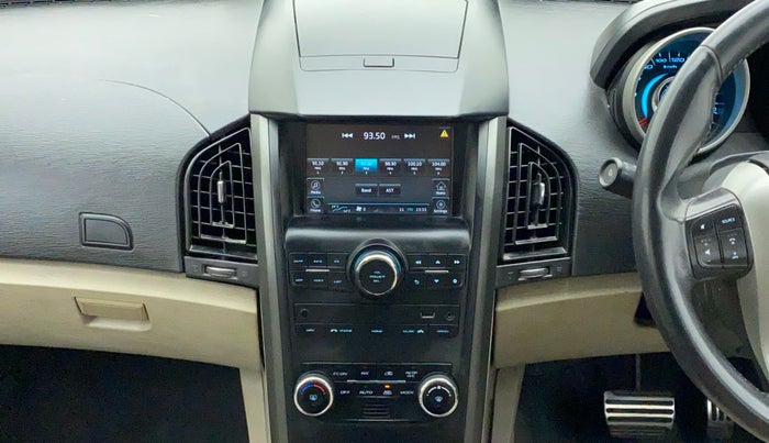 2016 Mahindra XUV500 W10 AT FWD, Diesel, Automatic, 94,738 km, Air Conditioner