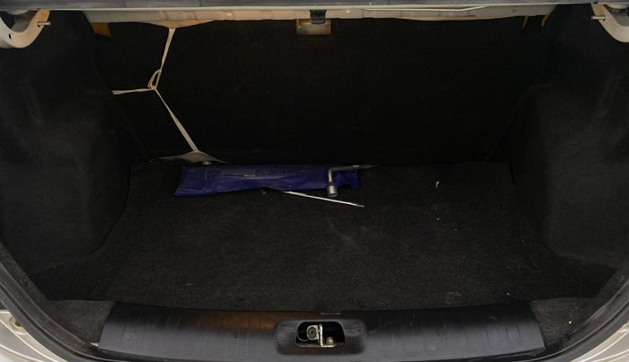 2013 Maruti Swift Dzire ZXI, Petrol, Manual, 42,449 km, Boot Inside