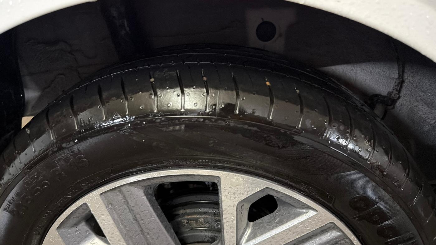 2025 Hyundai Verna SX(O) 1.5 MPI IVT , Petrol, Automatic, 4,019 km, Right Rear Tyre Tread