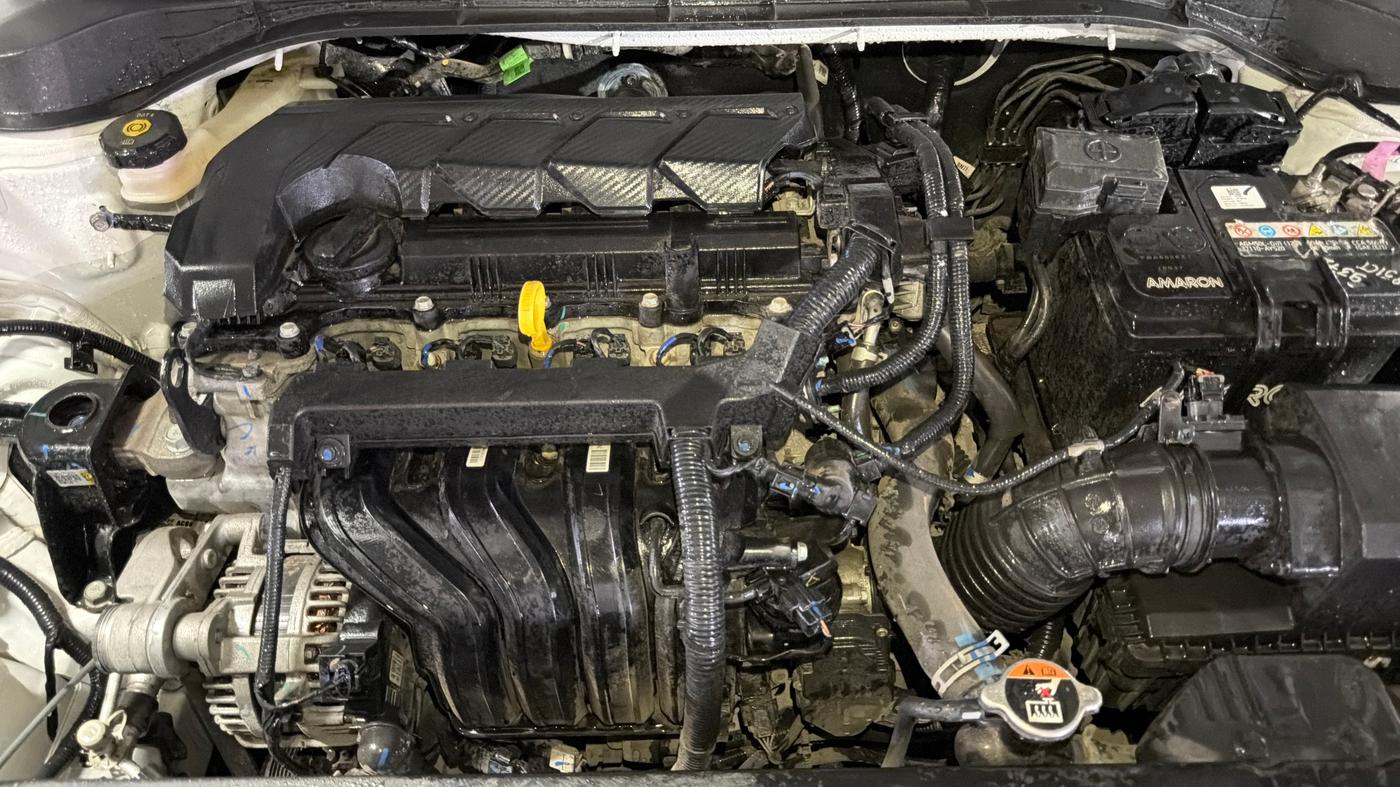 2025 Hyundai Verna SX(O) 1.5 MPI IVT , Petrol, Automatic, 4,019 km, Engine View