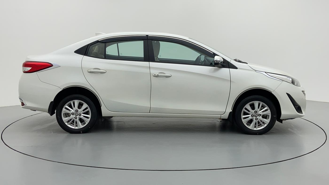 2018 Toyota YARIS V MT, Petrol, Manual, 16,676 km, Right Side View