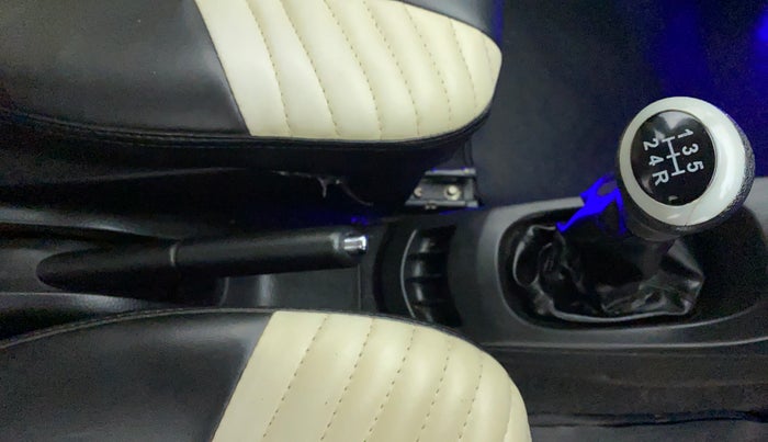 2014 Maruti Wagon R 1.0 VXI, Petrol, Manual, 44,364 km, Gear Lever