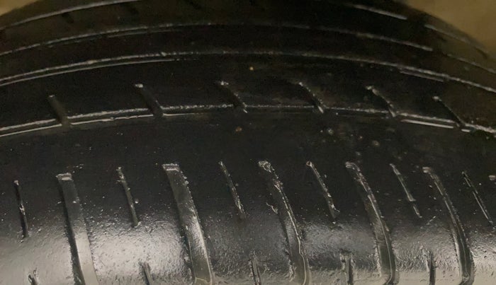 2018 Maruti Alto K10 VXI, Petrol, Manual, 72,039 km, Left Front Tyre Tread