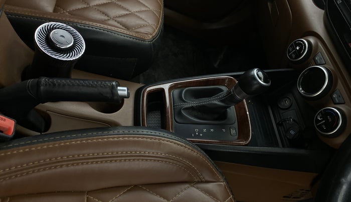 2019 Hyundai VENUE SX PLUS 1.0 TURBO DCT, Petrol, Automatic, 48,942 km, Gear Lever