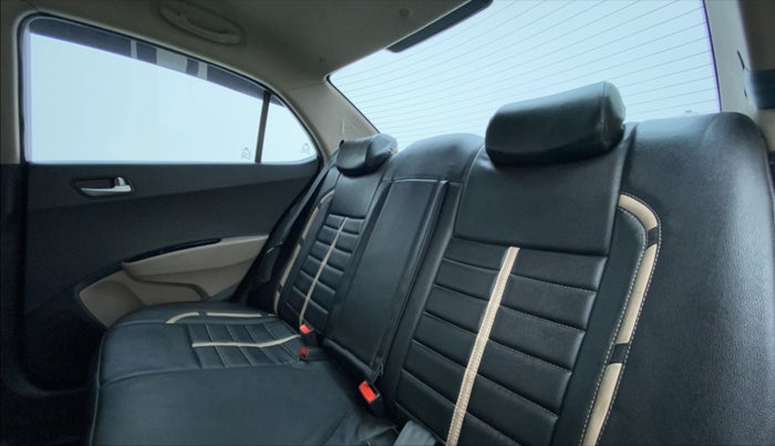 2018 Hyundai Xcent S 1.2, CNG, Manual, 81,459 km, Right Side Rear Door Cabin